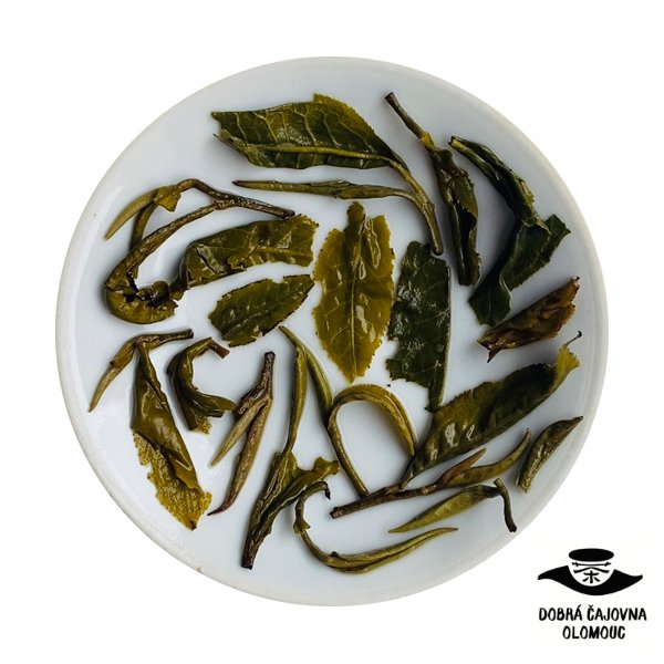 Huang Ya "Žluté výhonky" - Gramáž čaje: 100g